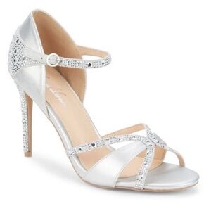 💖NWT💖 Lauren Lorraine Silver Faux Leather Rhinestone Embellished Heels  Size 10